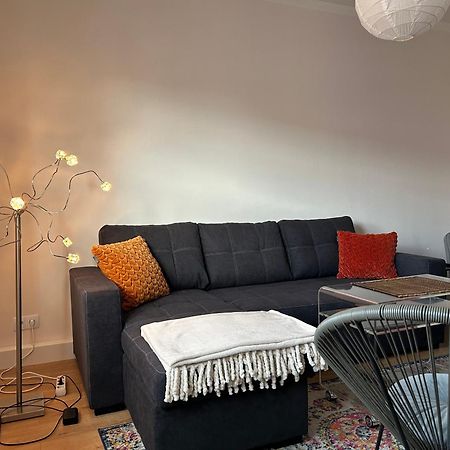 Schoene Neue 4 Zimmer Wohnung Mit Sued-Balkon Bis 8 Personen Naumburg  Zewnętrze zdjęcie